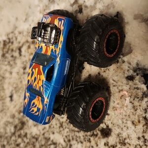 Hotwheels 4X4 monster truck car 1:64 scale